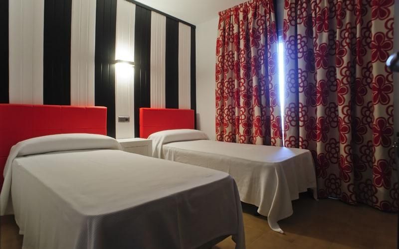 Apartamentos Salles Beach Л'Эстартит Экстерьер фото