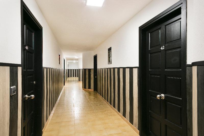 Apartamentos Salles Beach Л'Эстартит Экстерьер фото