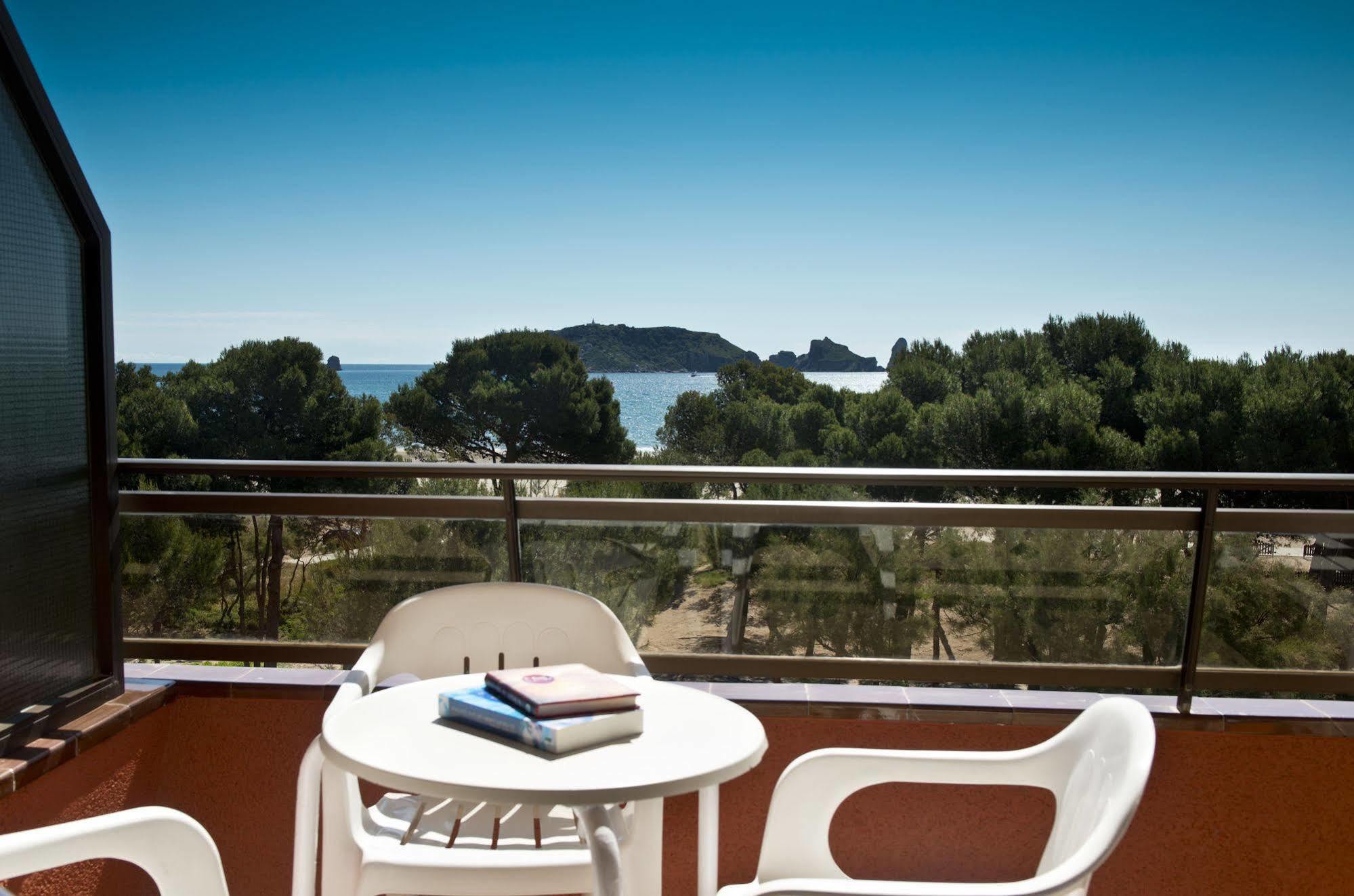 Apartamentos Salles Beach Л'Эстартит Экстерьер фото